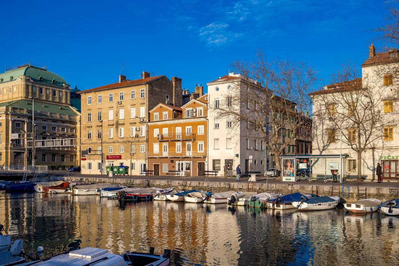 Number 1 Deluxe Apartments Rijeka Exterior photo